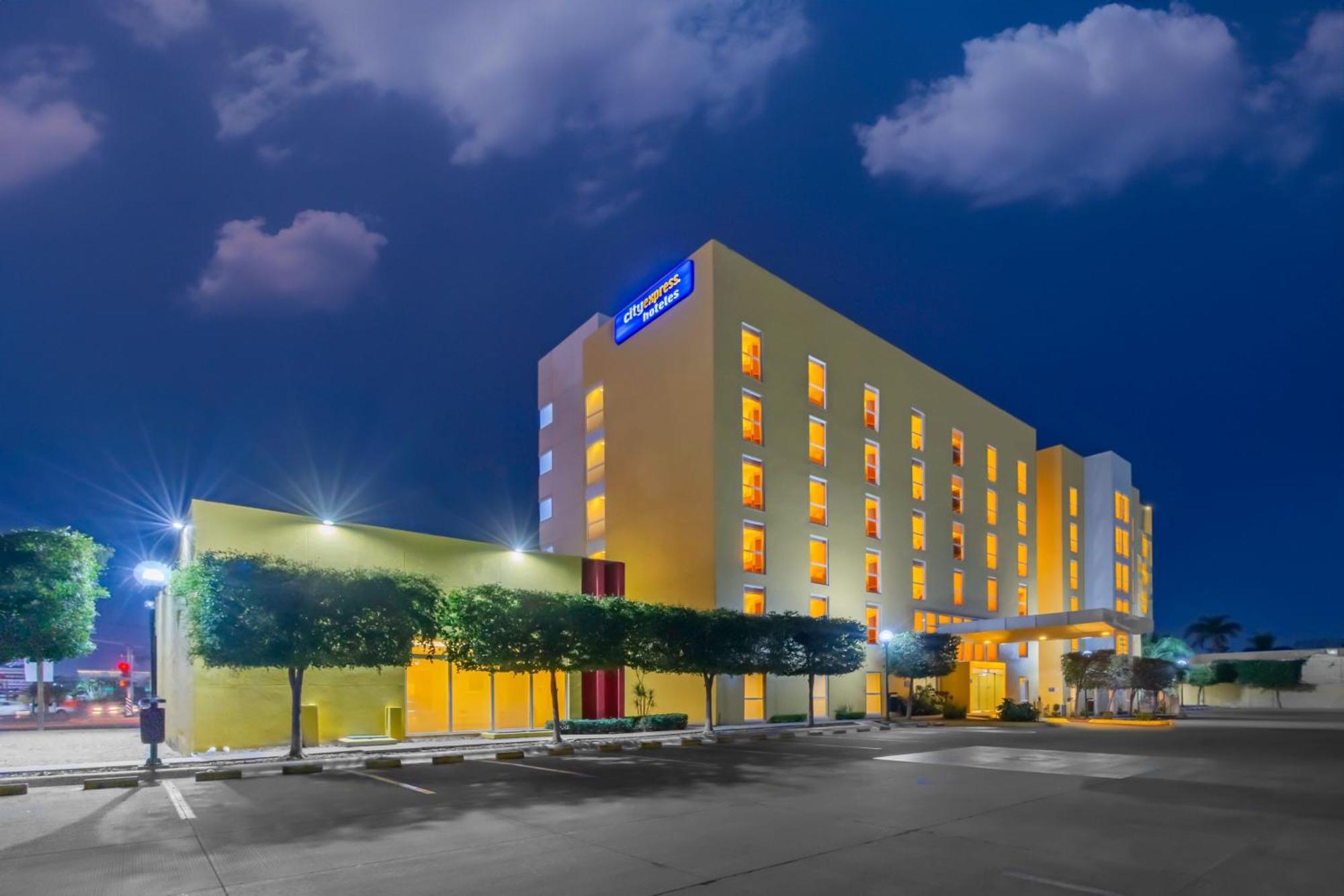 City Express By Marriott Ciudad Obregón Dış mekan fotoğraf